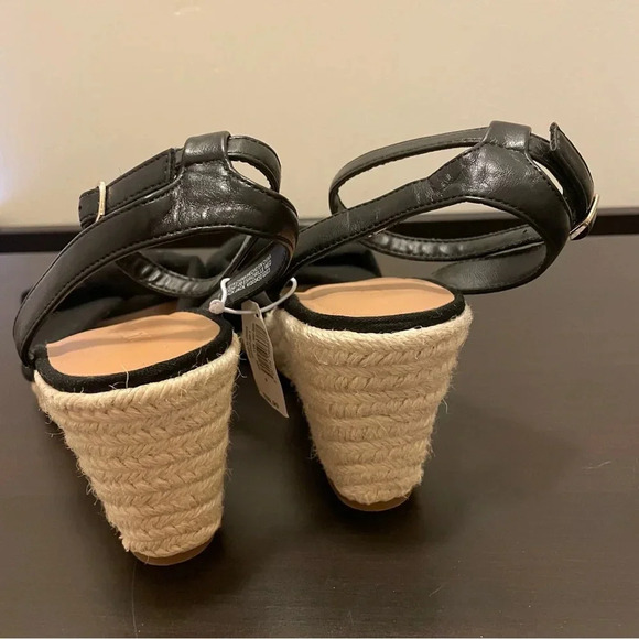 OLD NAVY Knotted Canvas Espadrille Wedge Sandals in Black Jack - Picture 7 of 11